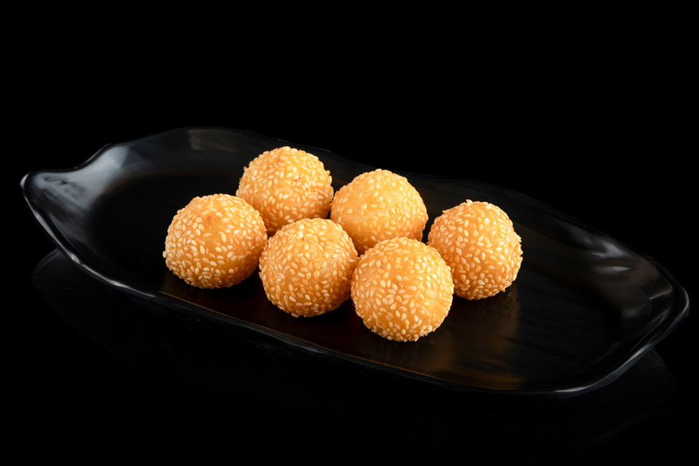 BOLA DE ARROZ GLUTINOSO CON SESAMO